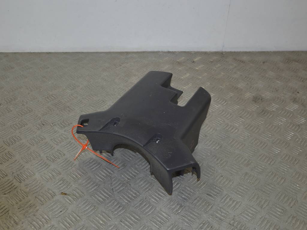 Кожух рулевой колонки