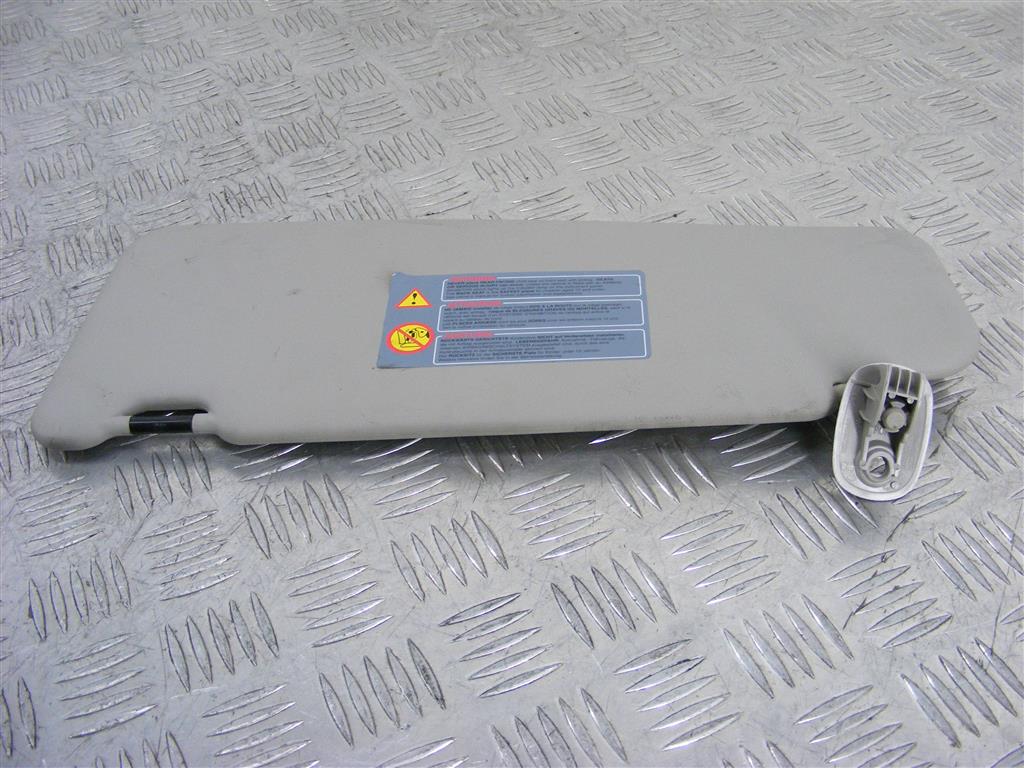 Козырек солнцезащитный