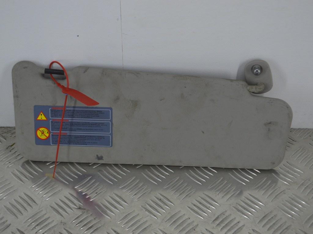 Козырек солнцезащитный