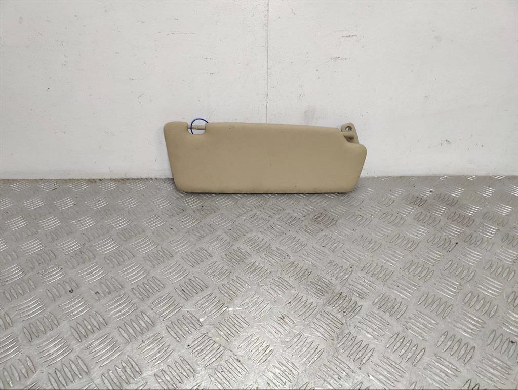 Козырек солнцезащитный