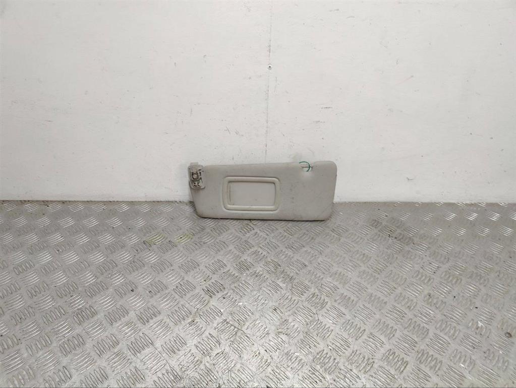 Козырек солнцезащитный