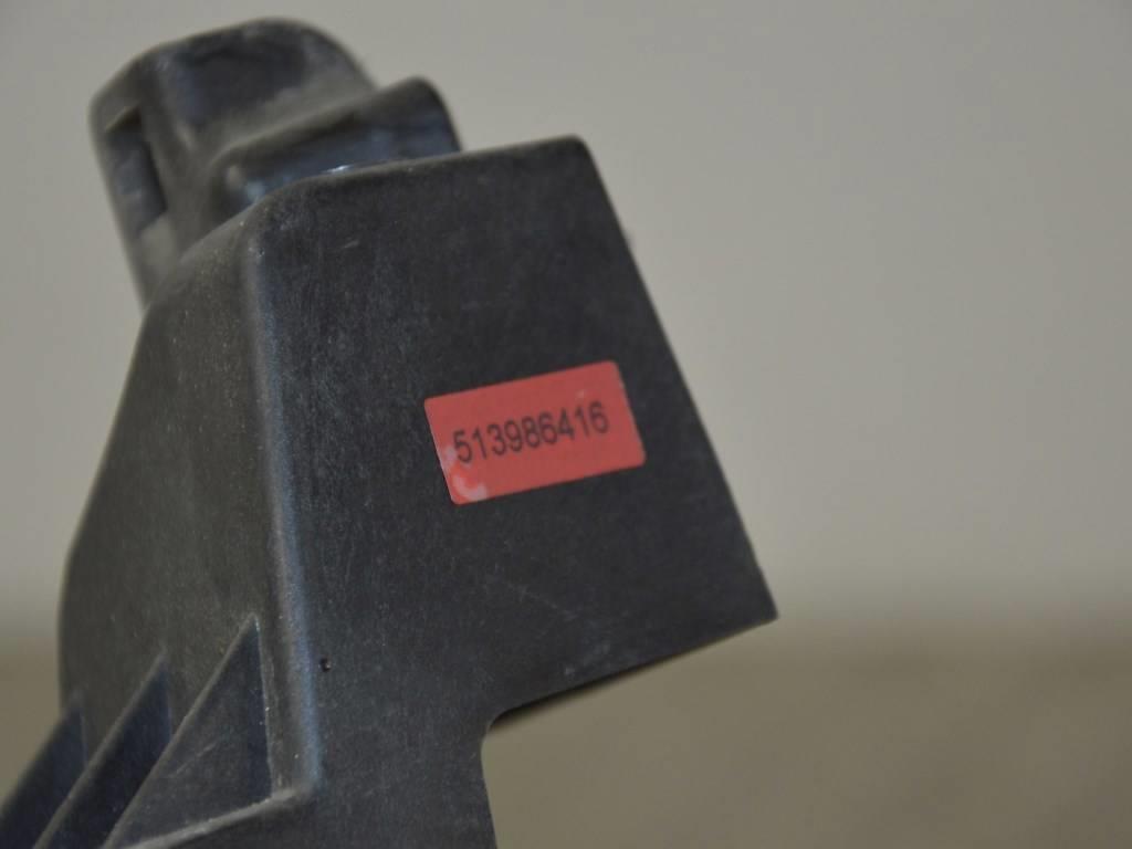 Крепление фары левой Renault Megane 3 (2008-2019) 622230005R