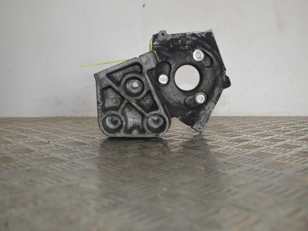 Крепление ТНВД