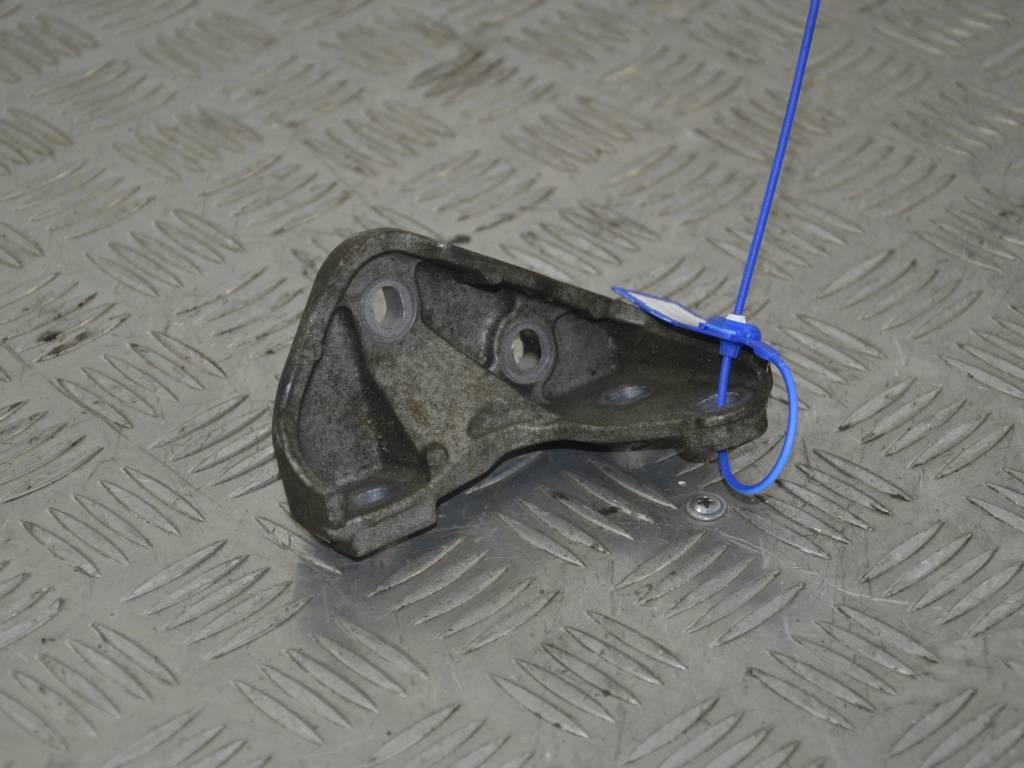 Крепление ТНВД