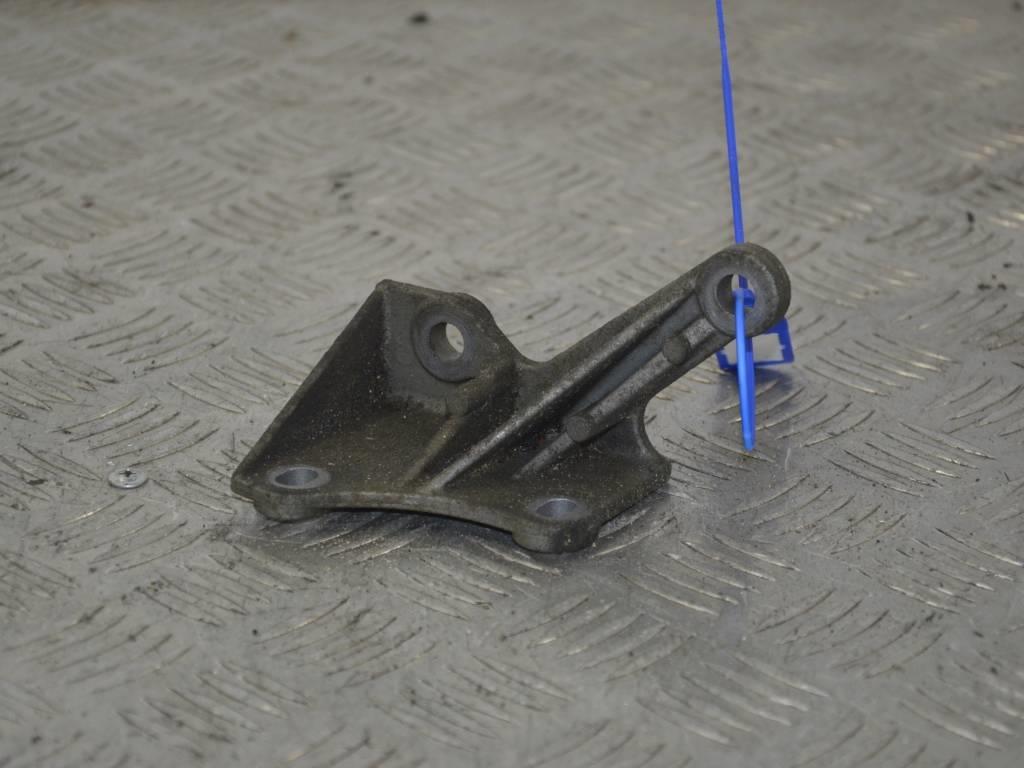 Крепление ТНВД