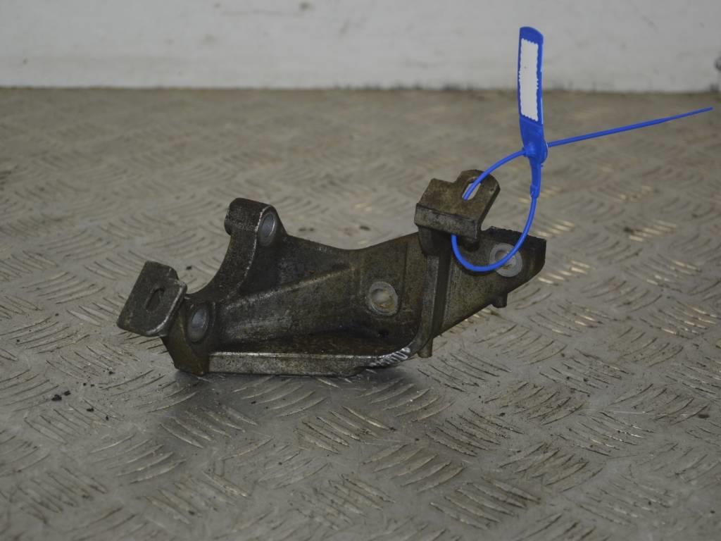 Крепление ТНВД