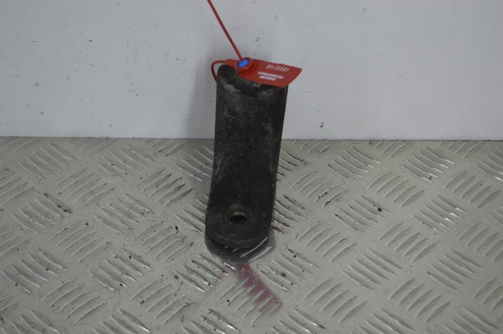 Кронштейн двигателя