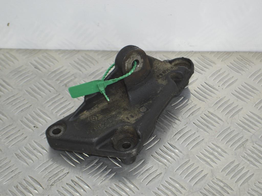 Кронштейн двигателя