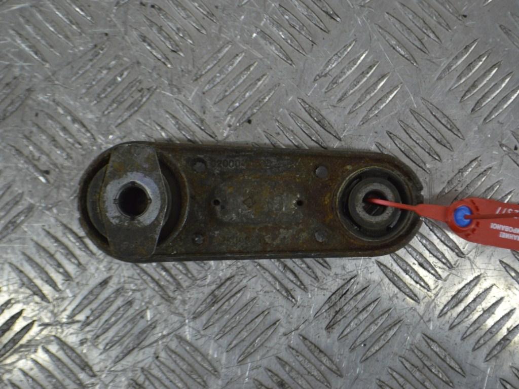 Кронштейн двигателя