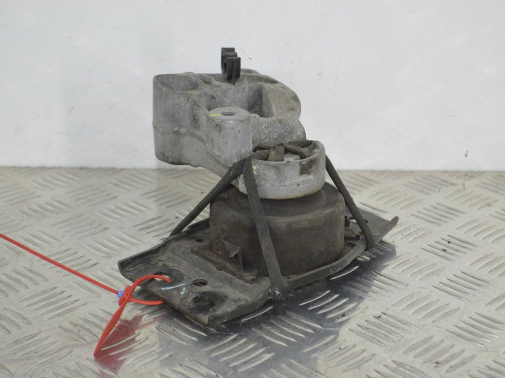 Кронштейн двигателя Renault Laguna 3 (2007-2015) 112100004R