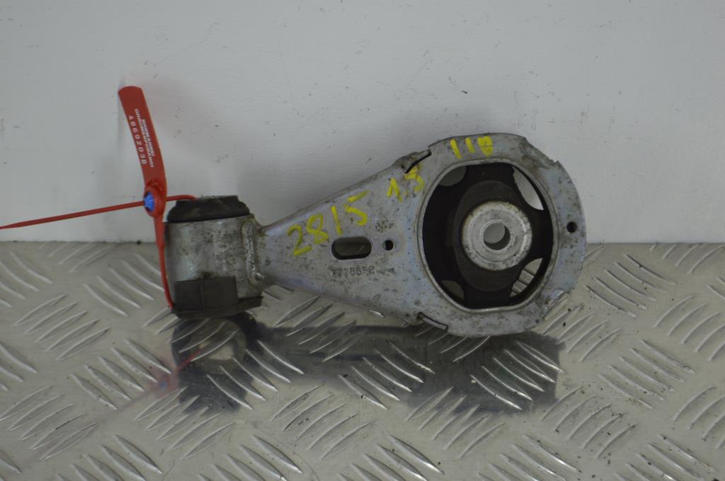 Кронштейн двигателя Renault Megane 3 (2008-2019) 113560012R
