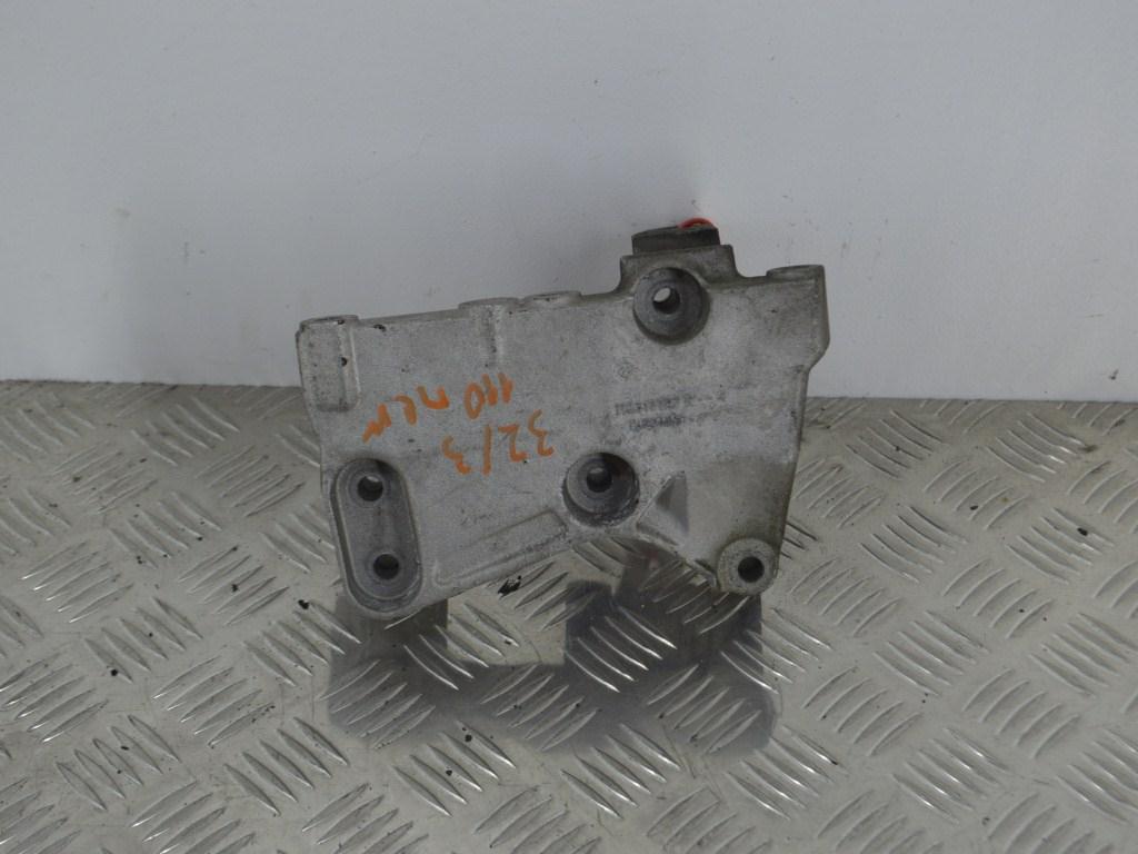 Кронштейн двигателя Renault Scenic 3 (2008-2015) 112317173R