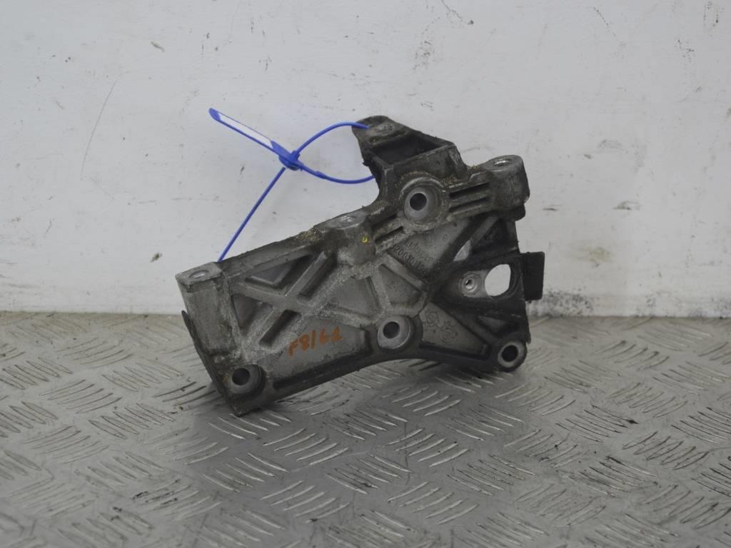 Кронштейн двигателя