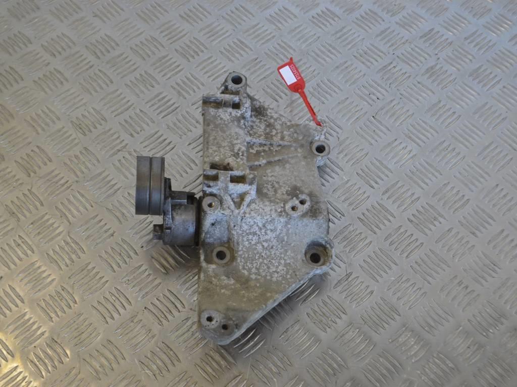 Кронштейн генератора