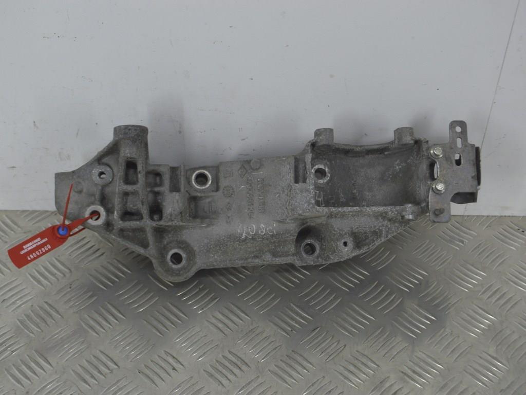 Кронштейн генератора