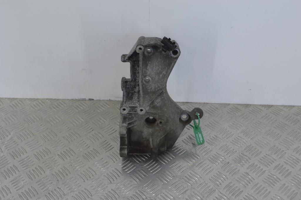 Кронштейн генератора Renault Logan 1 (2004-2014) 7700273712