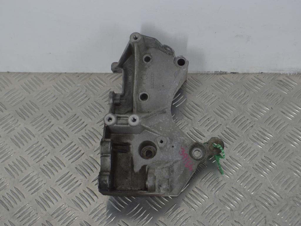 Кронштейн генератора