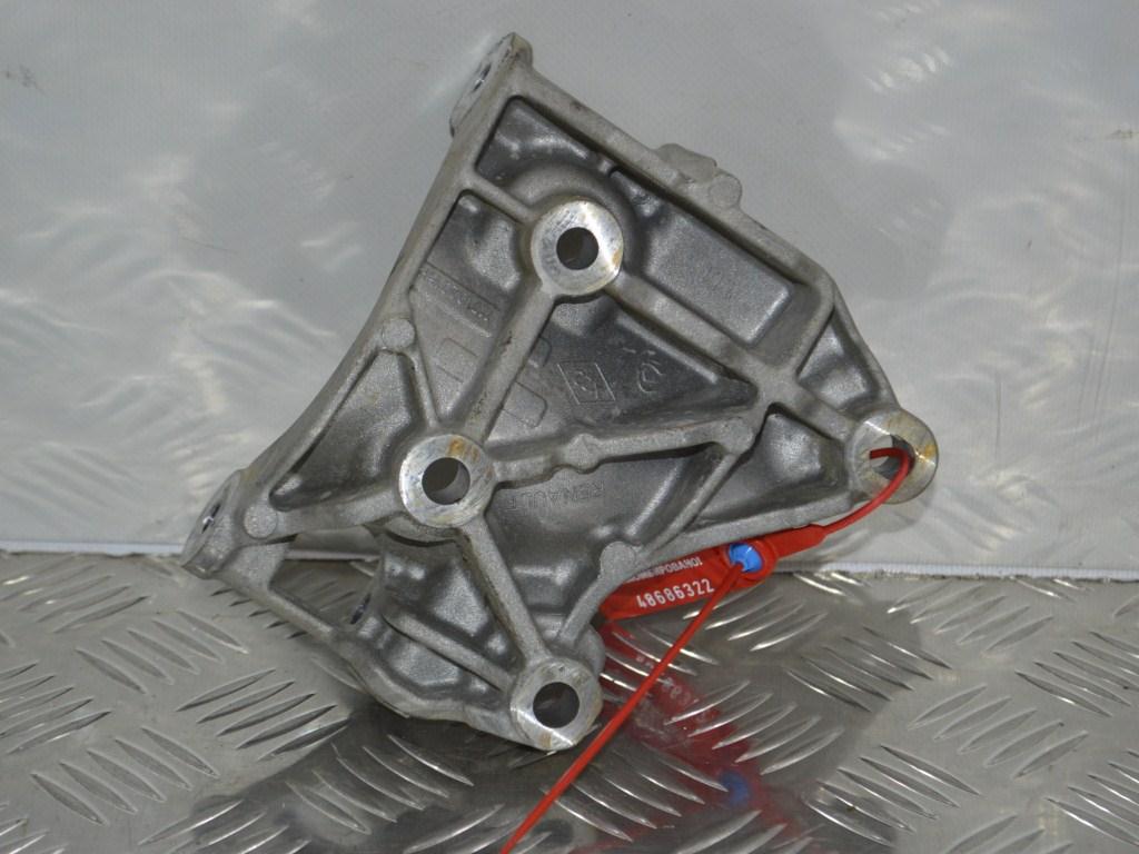 Кронштейн генератора