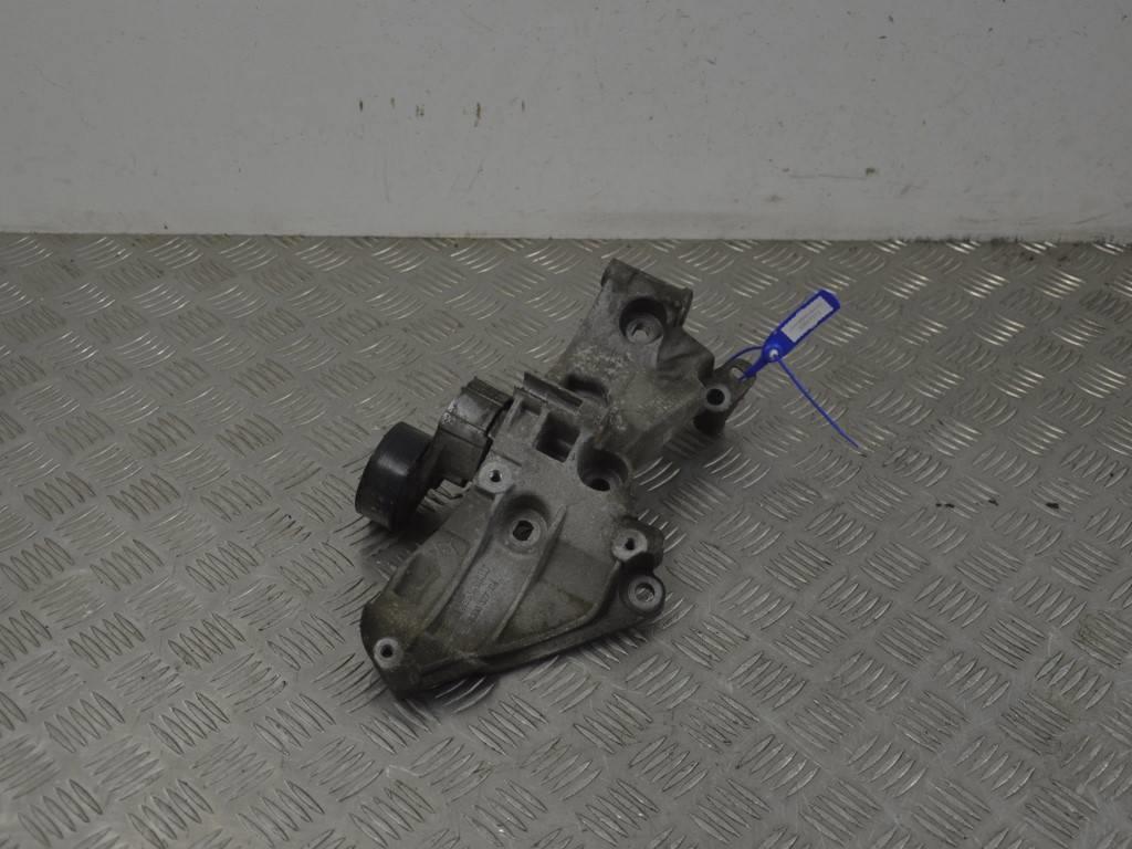 Кронштейн генератора