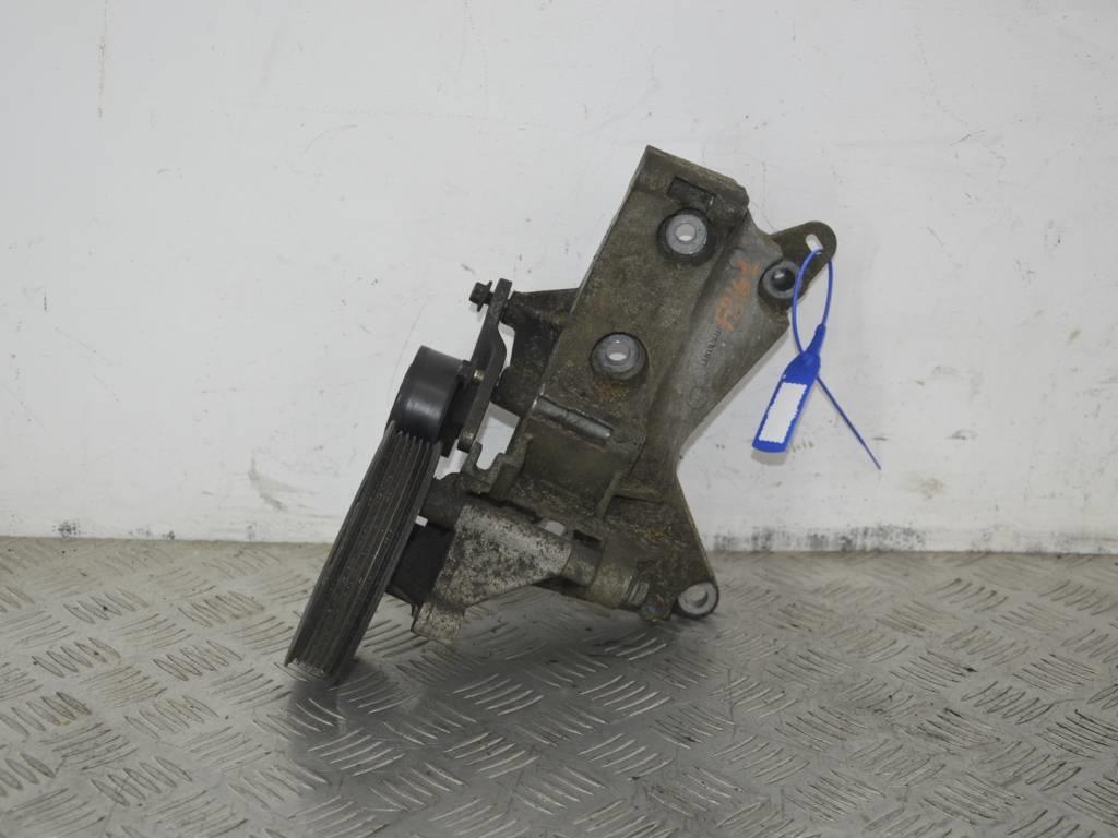 Кронштейн генератора