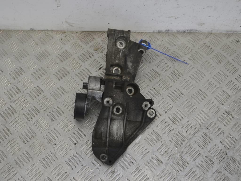 Кронштейн генератора