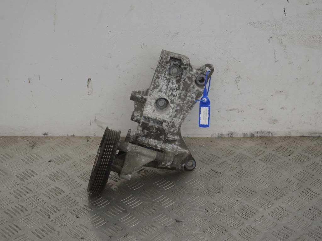 Кронштейн генератора