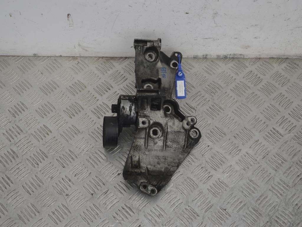 Кронштейн генератора