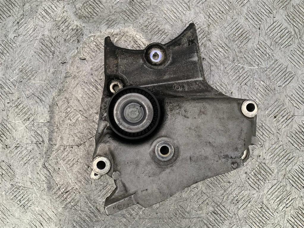 Кронштейн компрессора кондиционера