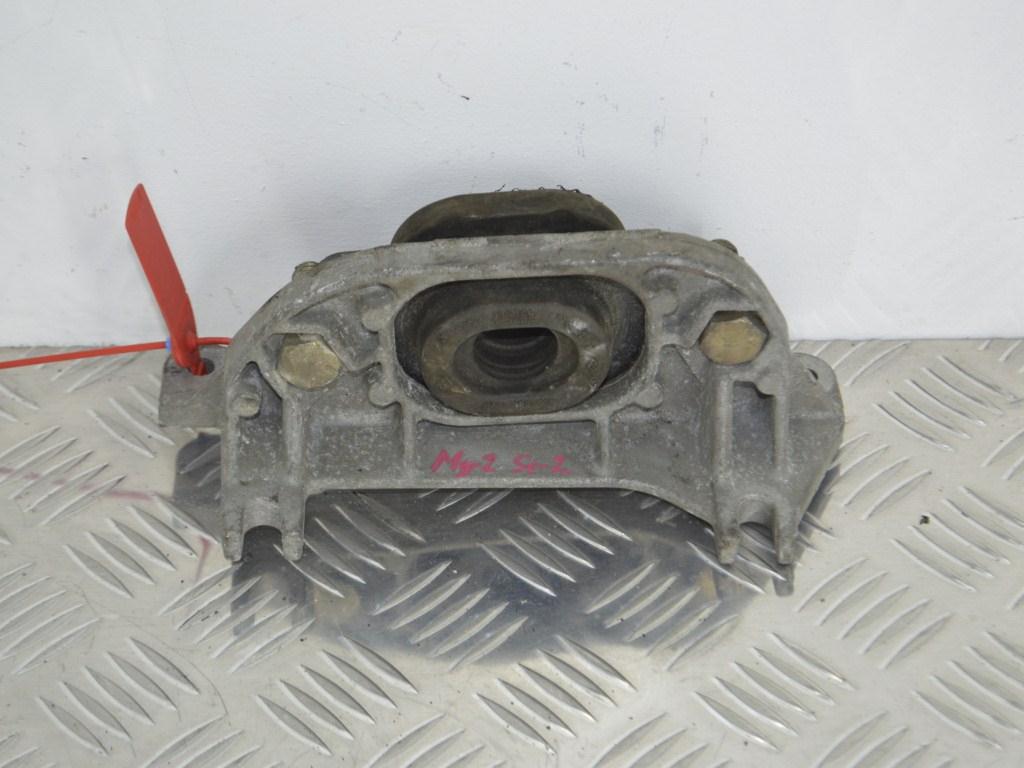 Кронштейн КПП Renault Megane 2 (2002-2008) 8200209324