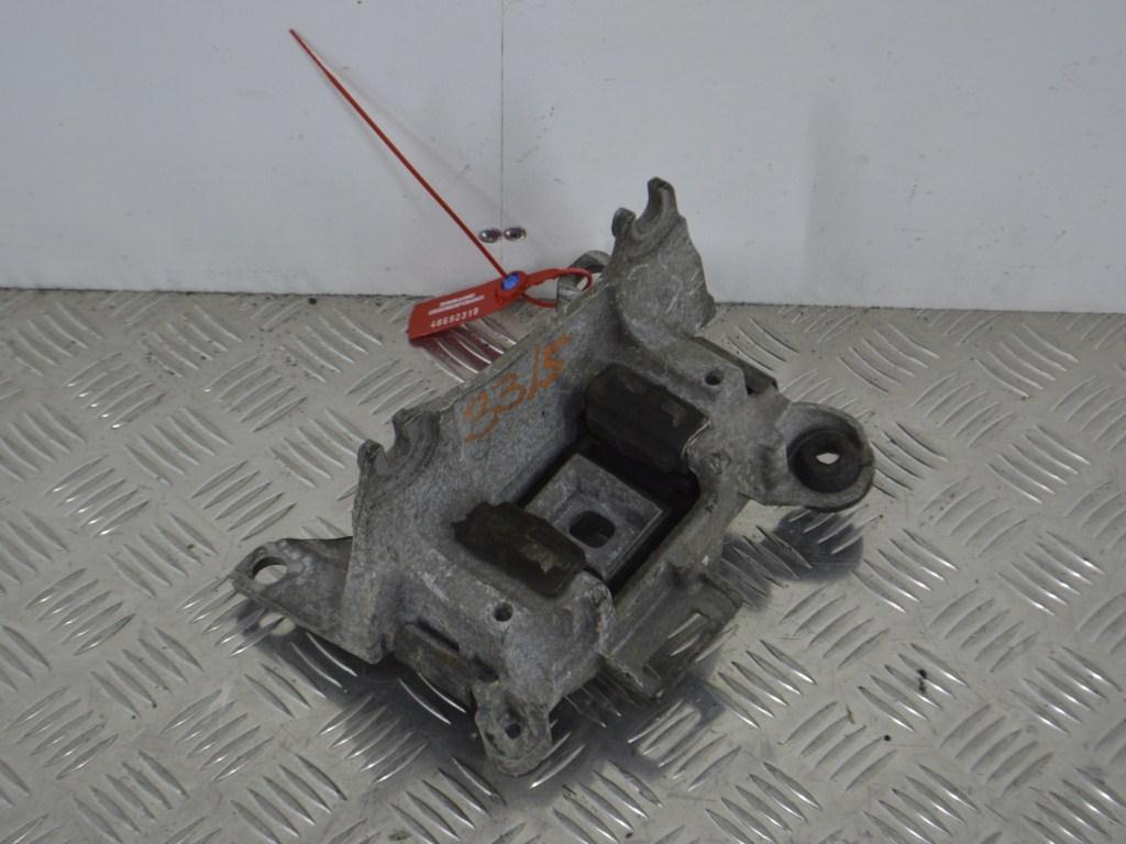 Кронштейн КПП Renault Megane 3 (2008-2019) 112200014R
