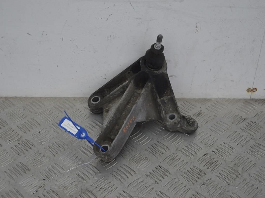 Кронштейн КПП