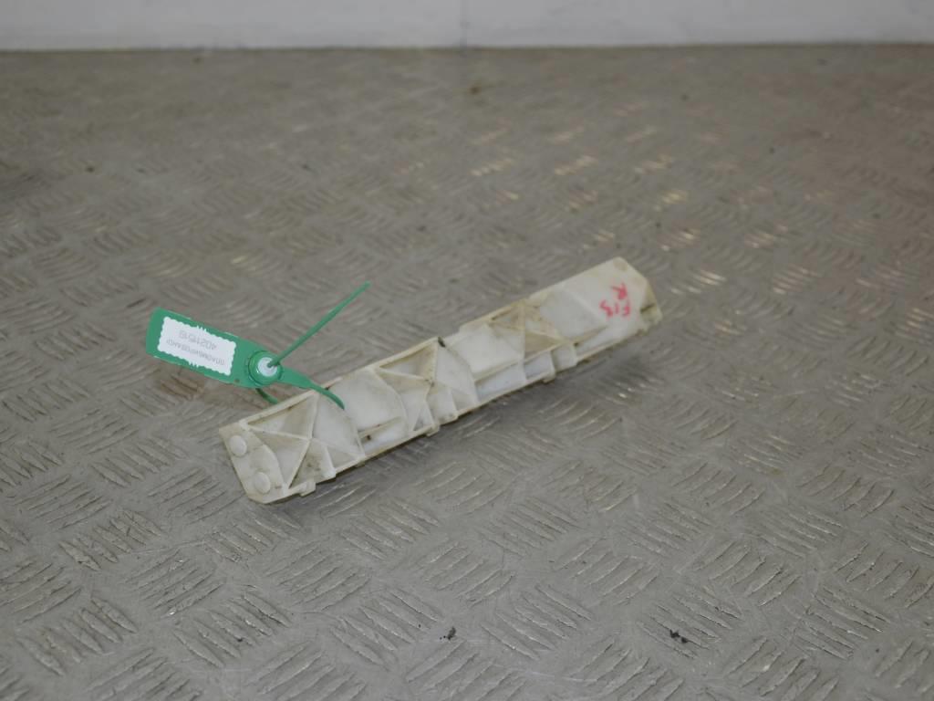 Кронштейн крепления бампера переднего