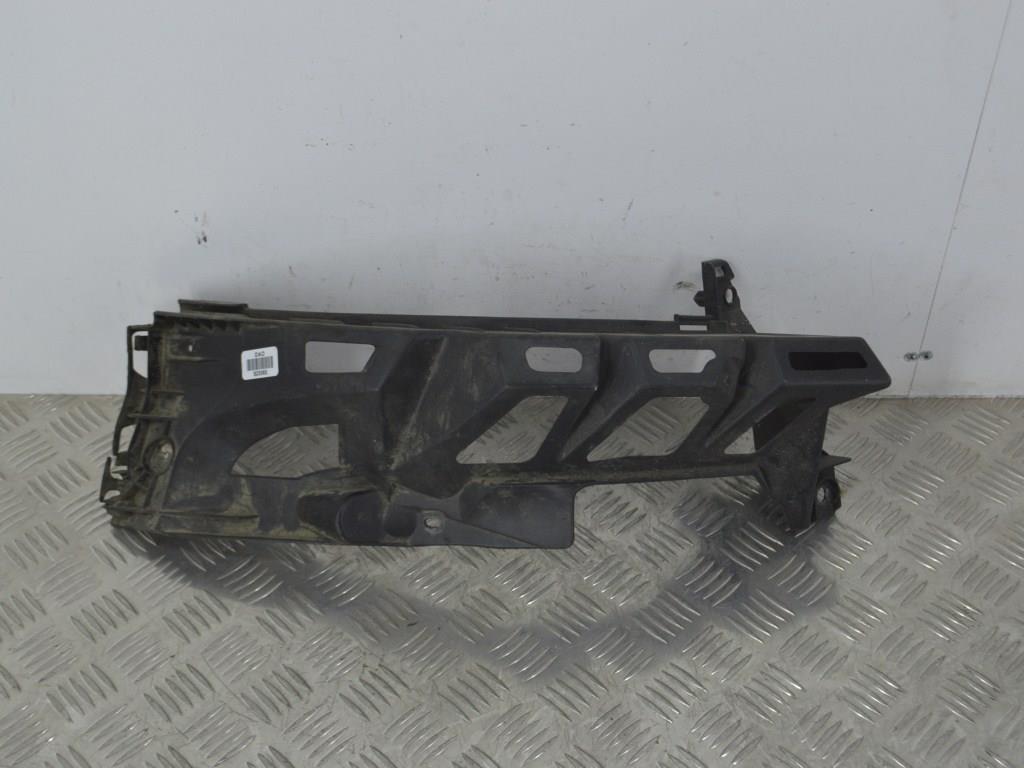 Кронштейн крепления бампера заднего Renault Megane 2 (2002-2008) 8200074438