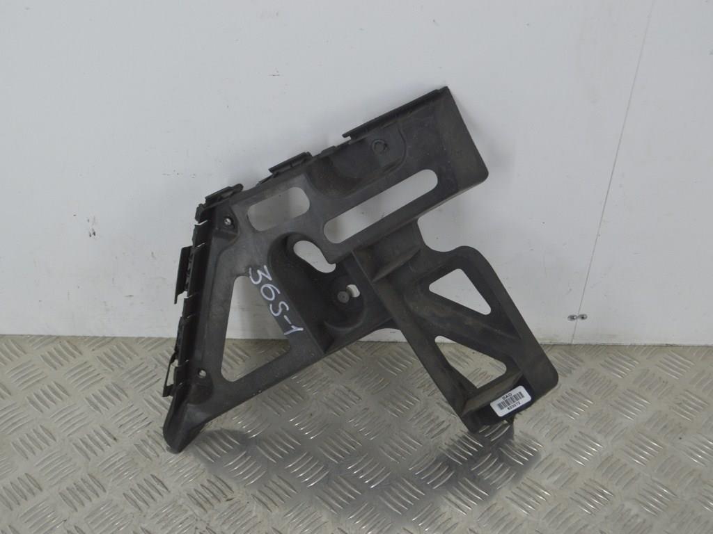 Кронштейн крепления бампера заднего