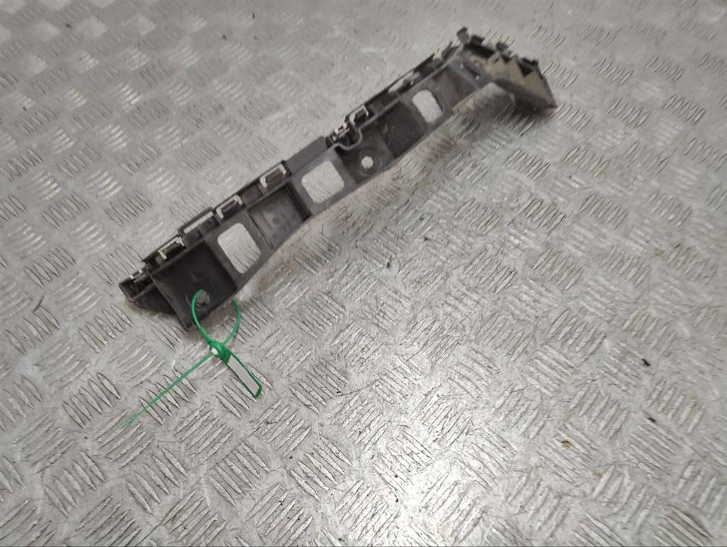 Кронштейн крепления бампера заднего