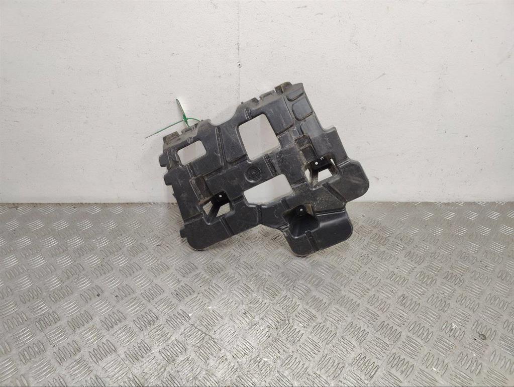 Кронштейн крепления бампера заднего