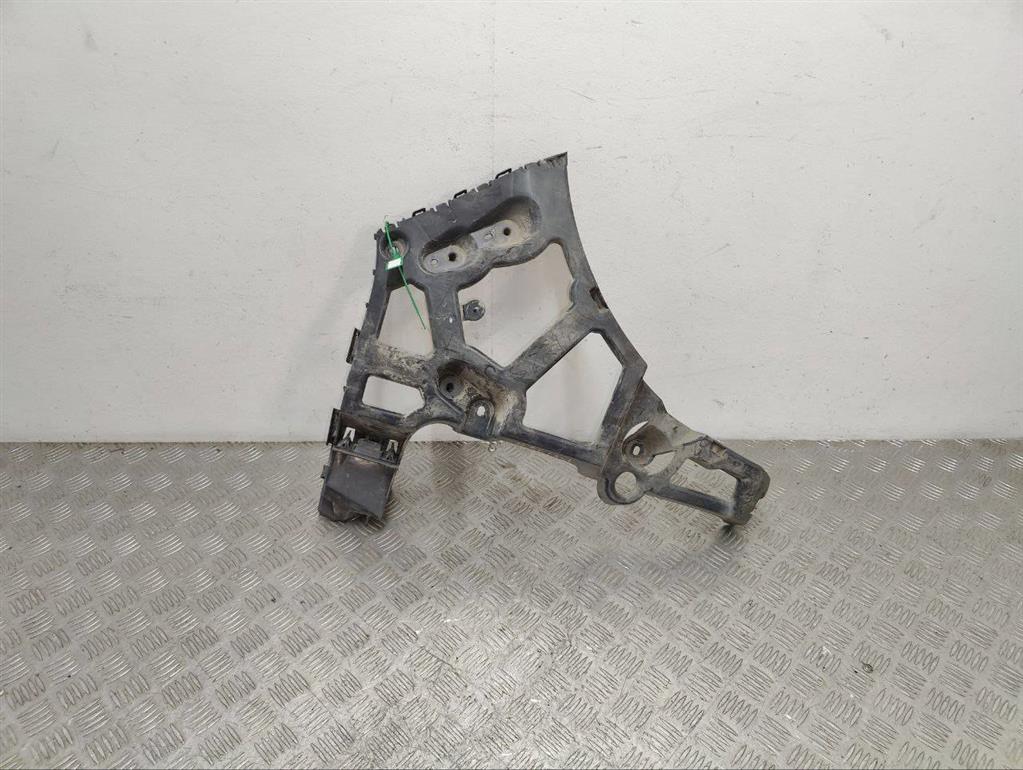 Кронштейн крепления бампера заднего