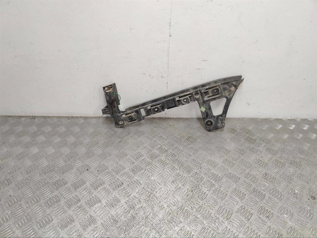 Кронштейн крепления бампера заднего