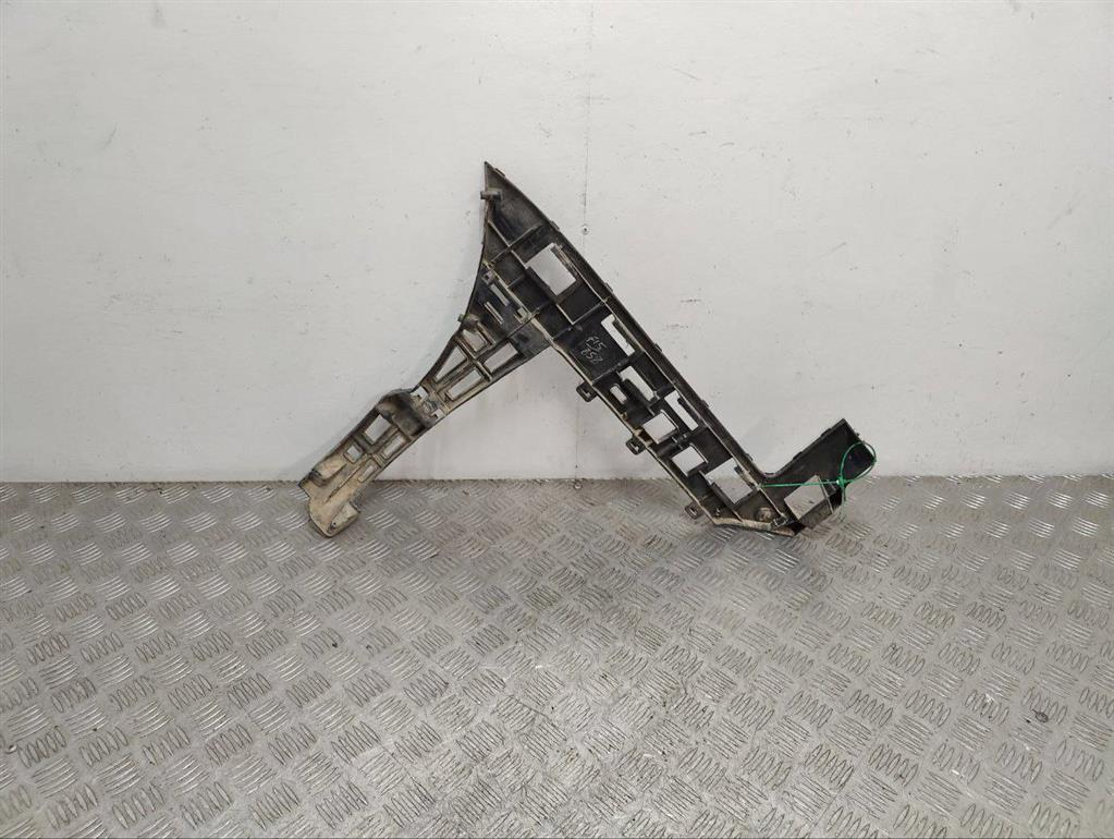 Кронштейн крепления бампера заднего