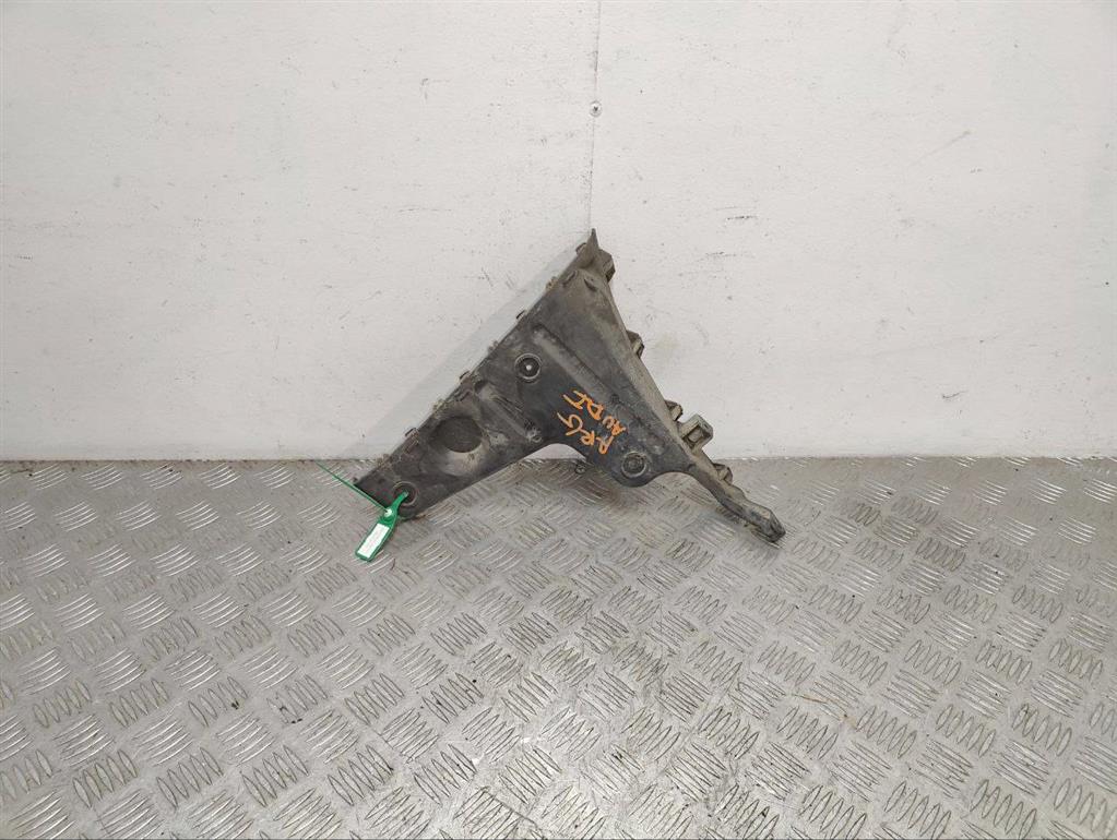 Кронштейн крепления бампера заднего