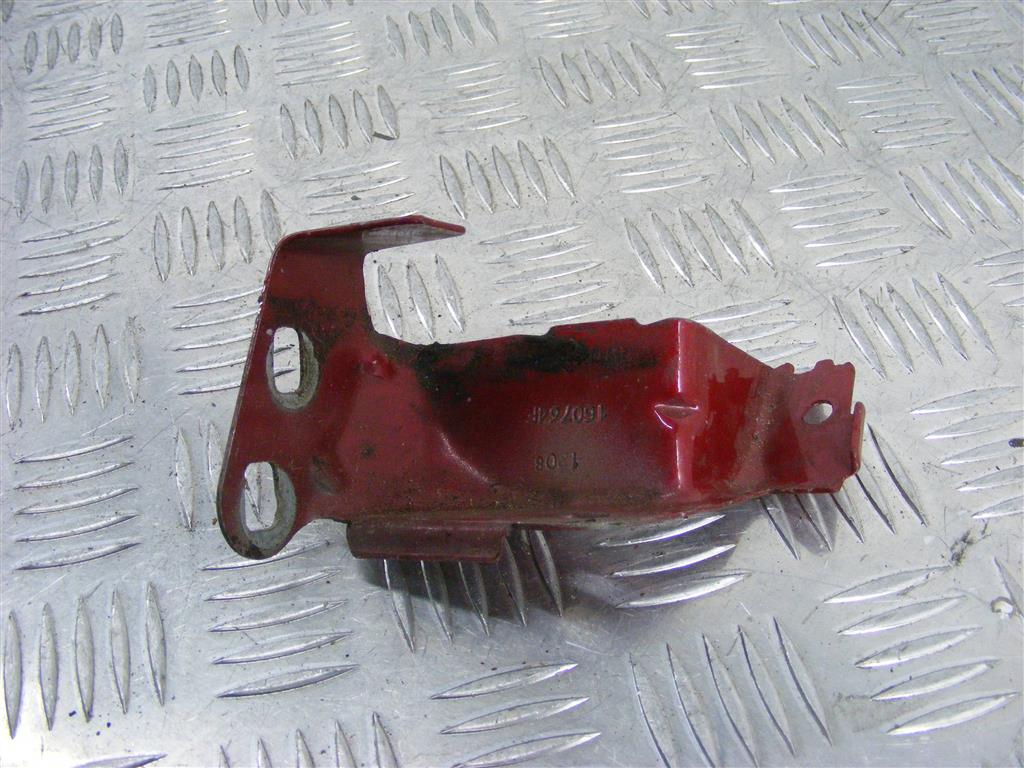 Кронштейн крепления крыла переднего правого Renault Megane 2 (2002-2008) 160764F