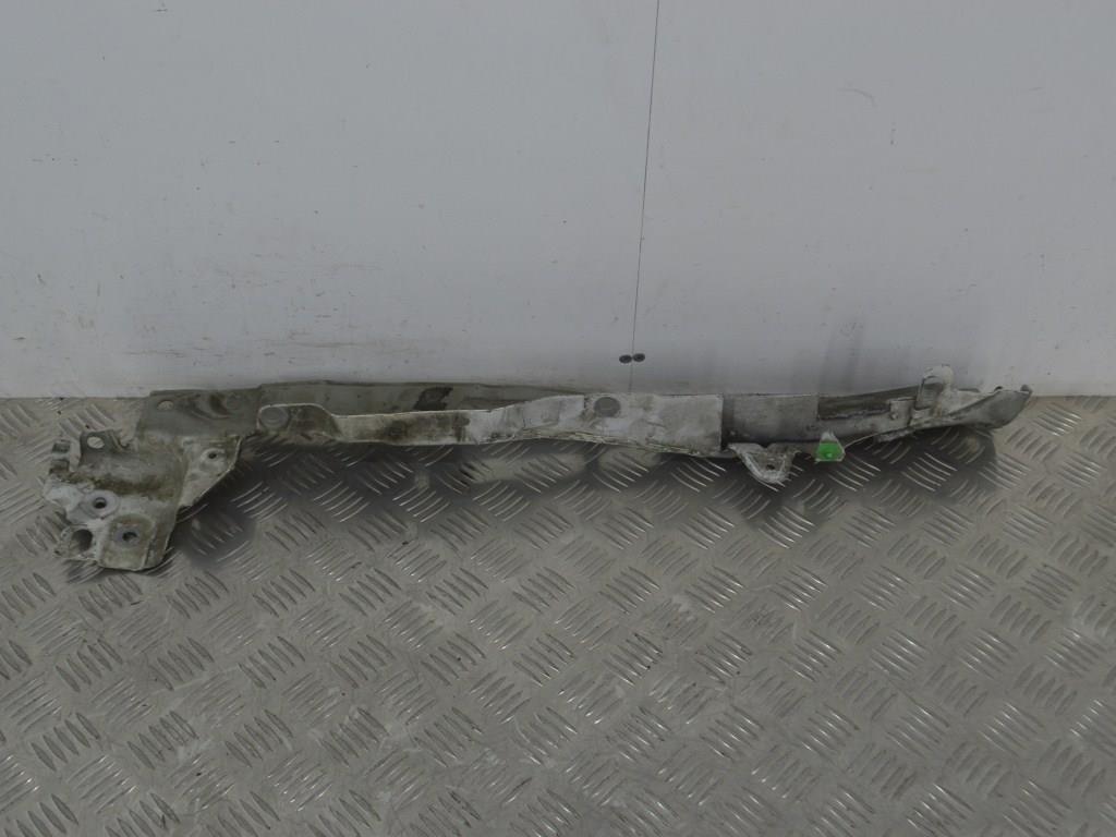 Кронштейн крепления крыла переднего правого Renault Megane 2 (2002-2008)