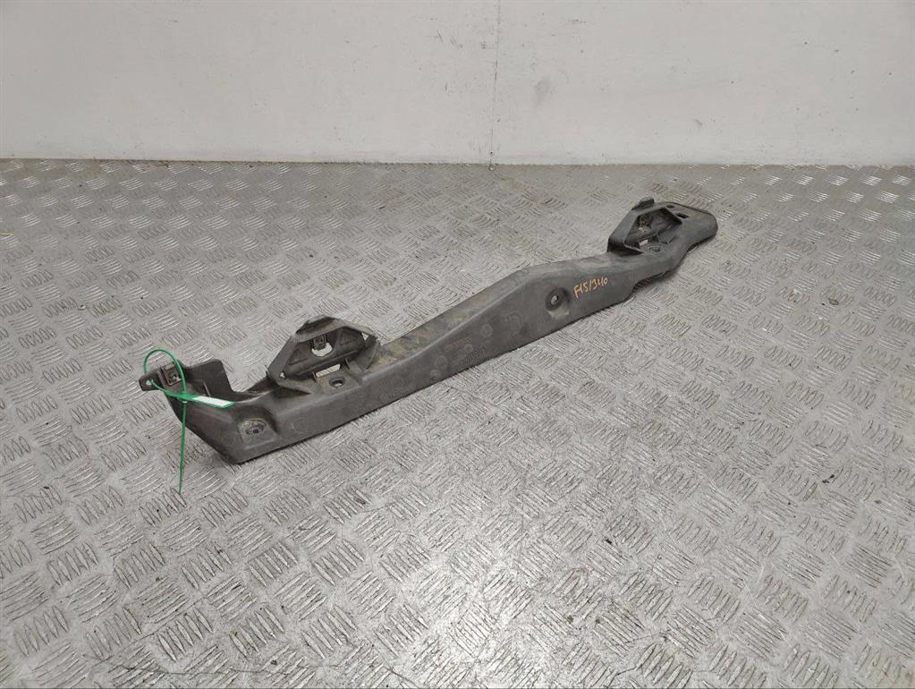 Кронштейн крепления крыла переднего правого