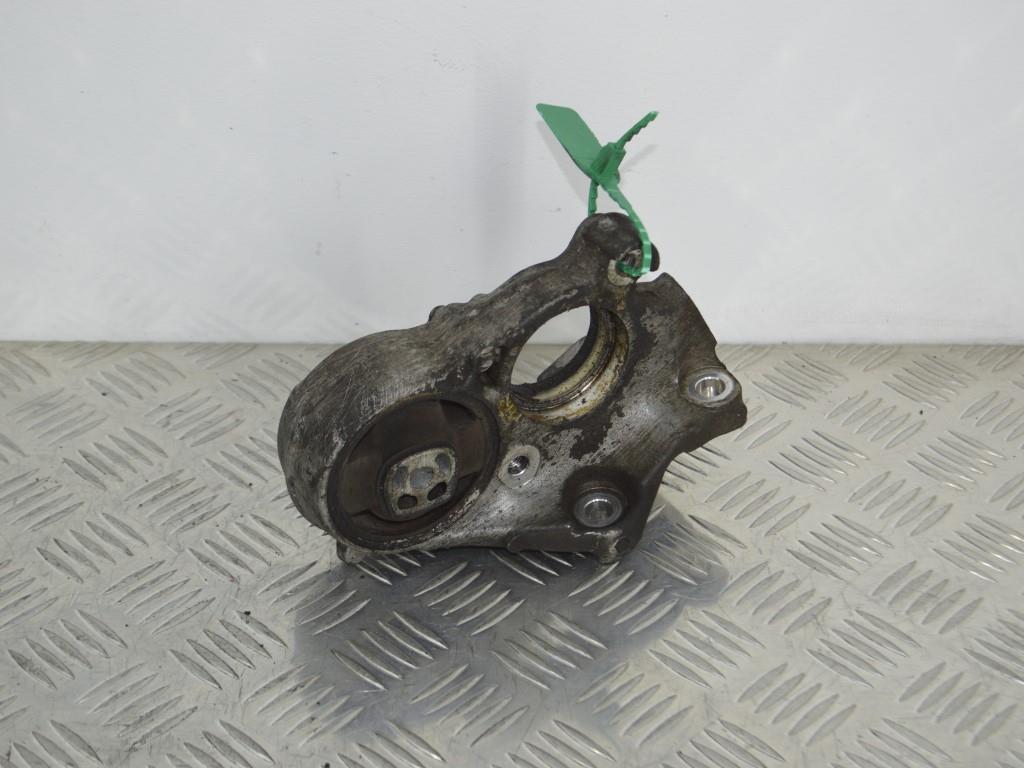 Кронштейн полуоси