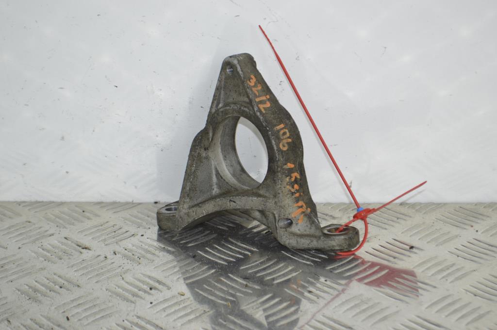 Кронштейн полуоси Renault Clio 3 (2005-2012)