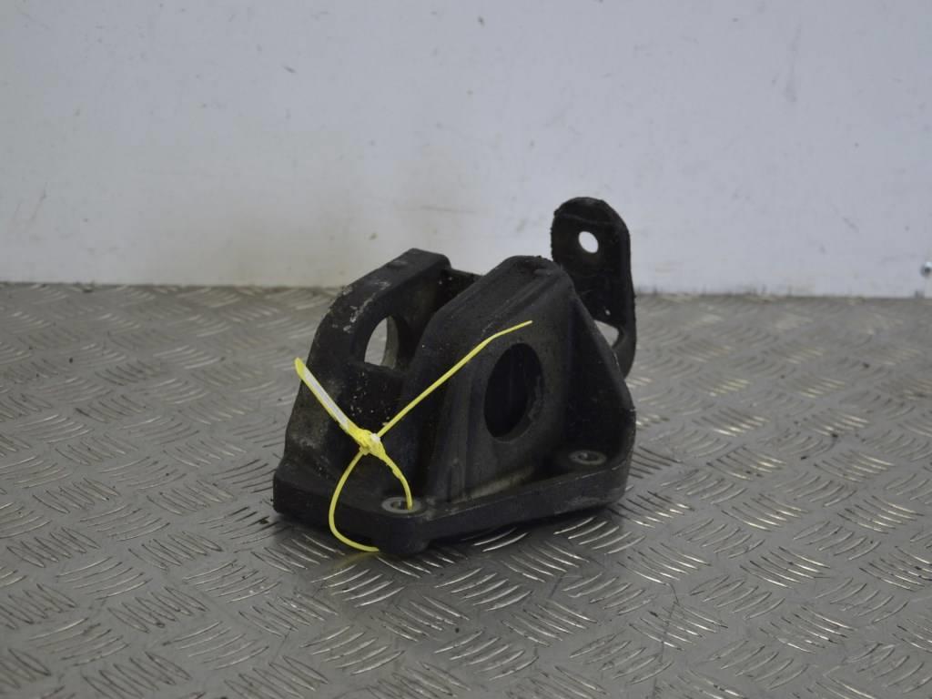 Кронштейн полуоси Renault Laguna 2 (2001-2007) 8200000033