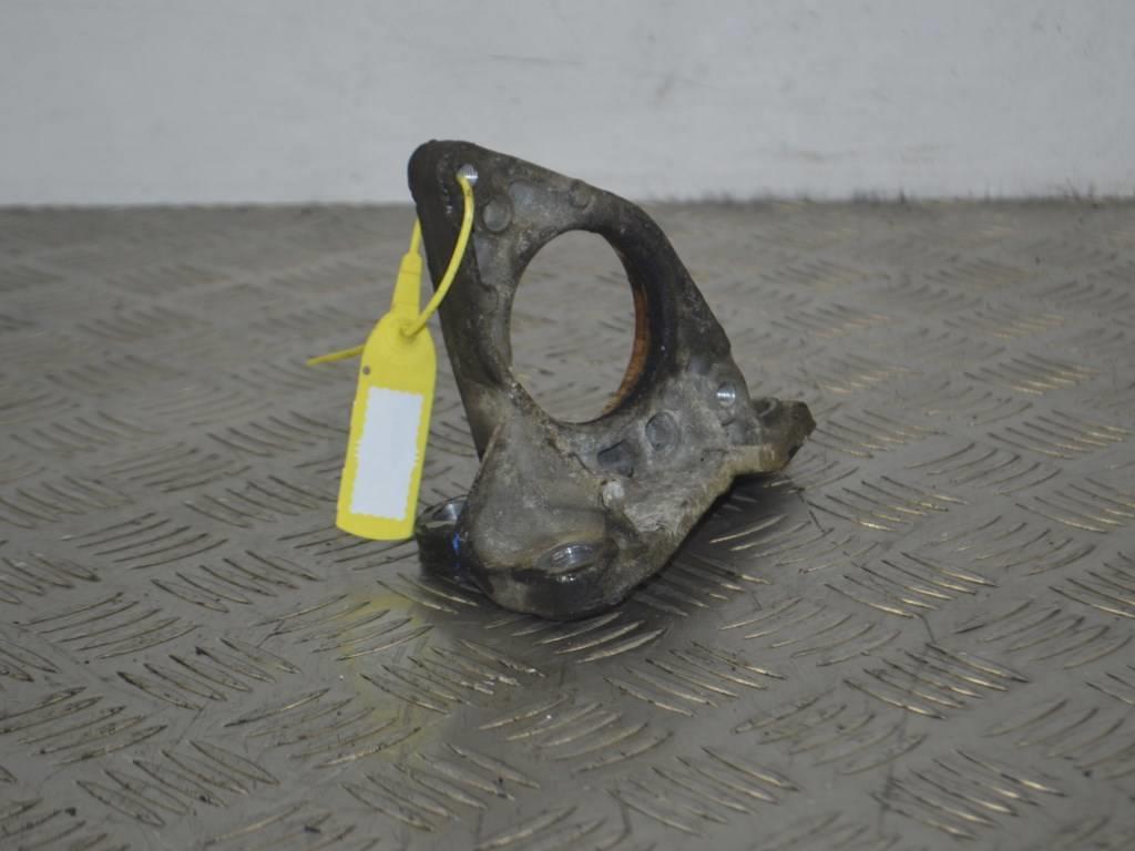 Кронштейн полуоси