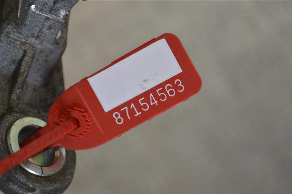 Кронштейн полуоси