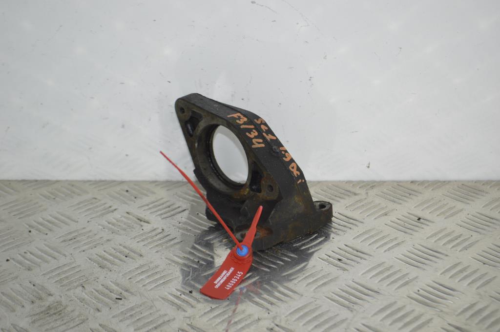 Кронштейн полуоси