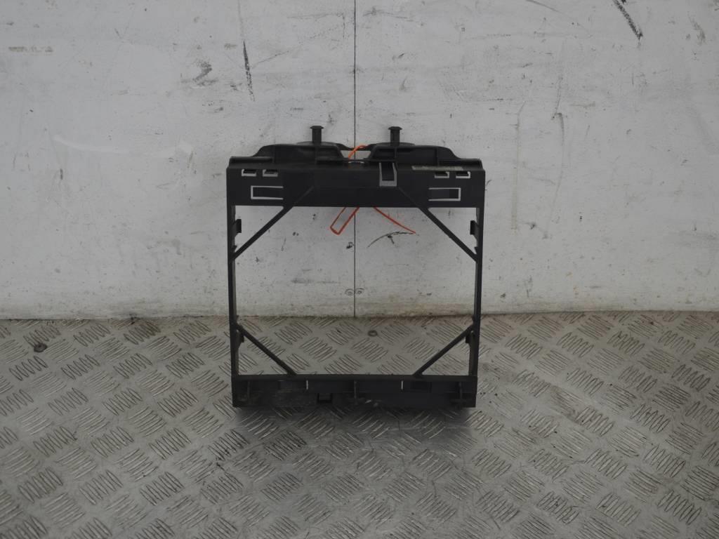 Кронштейн радиатора